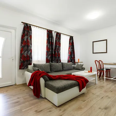 Bombera 1 By Interhome * Balatonszárszó