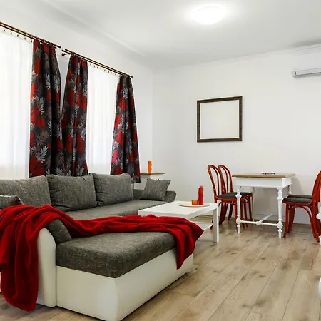 Bombera 1 By Interhome *